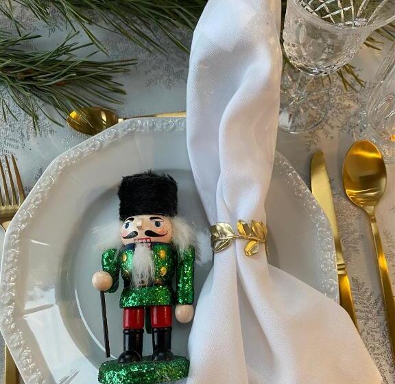 민박 Pałac Jabłonowo