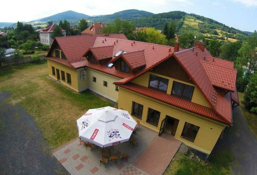 مبيت وإفطار Pensjonat Lew Jaskiniowy