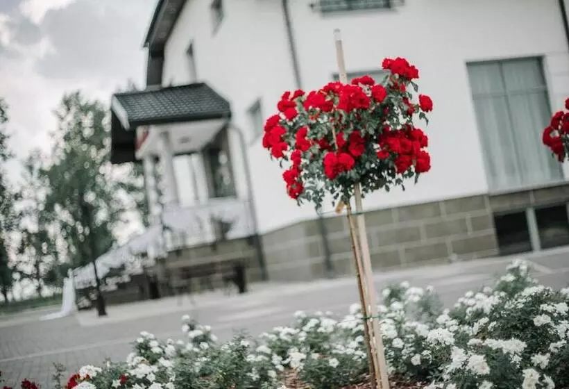 Aamiaismajoitus (B&B) Różany Zakątek