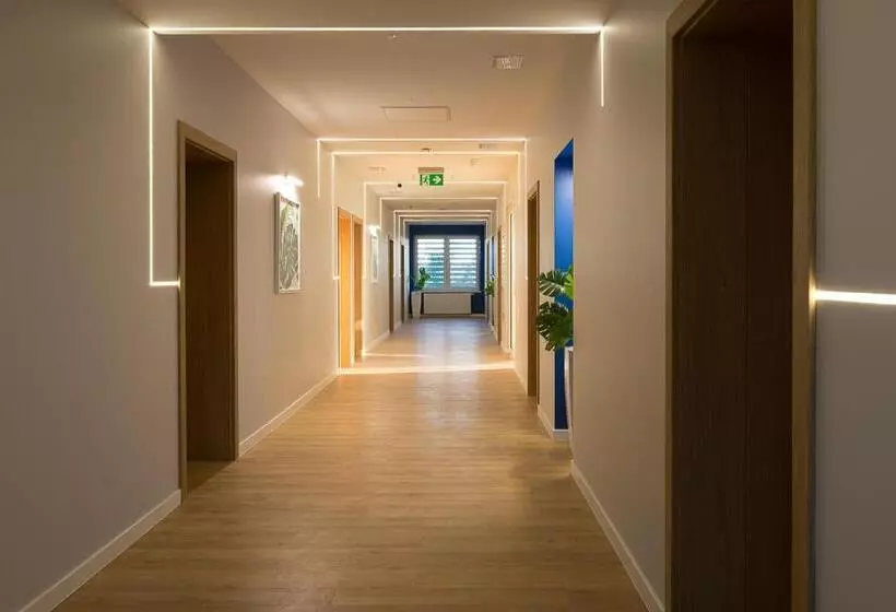 Aamiaismajoitus (B&B) Szafir