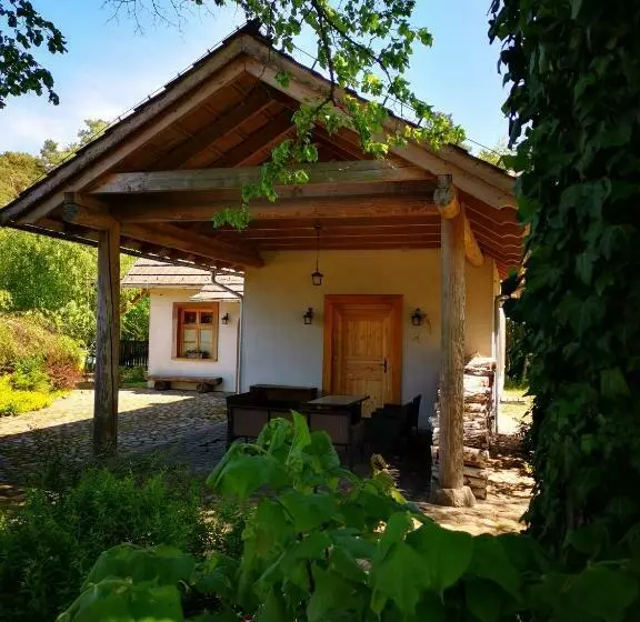 Aamiaismajoitus (B&B) Ułańska Zagroda