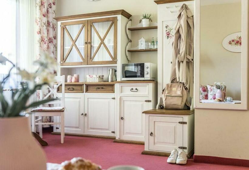 تختخواب و صبحانه Villa Adamo&spa