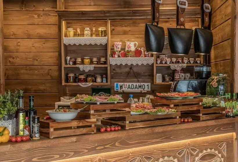 Aamiaismajoitus (B&B) Villa Adamo&spa