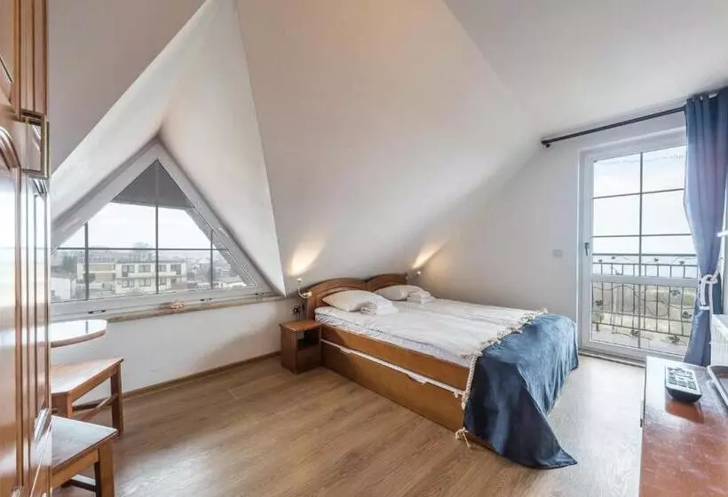 Aamiaismajoitus (B&B) Willa Bursztynowa