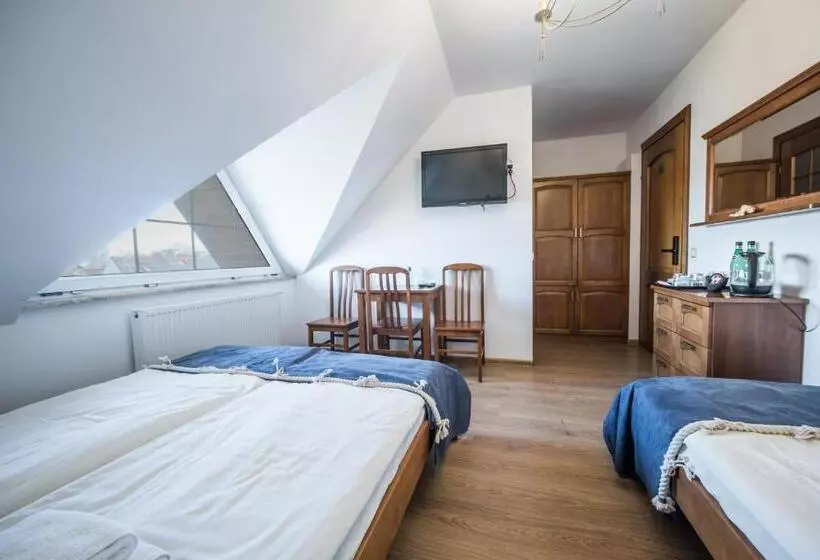 Aamiaismajoitus (B&B) Willa Bursztynowa