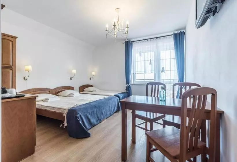 Aamiaismajoitus (B&B) Willa Bursztynowa