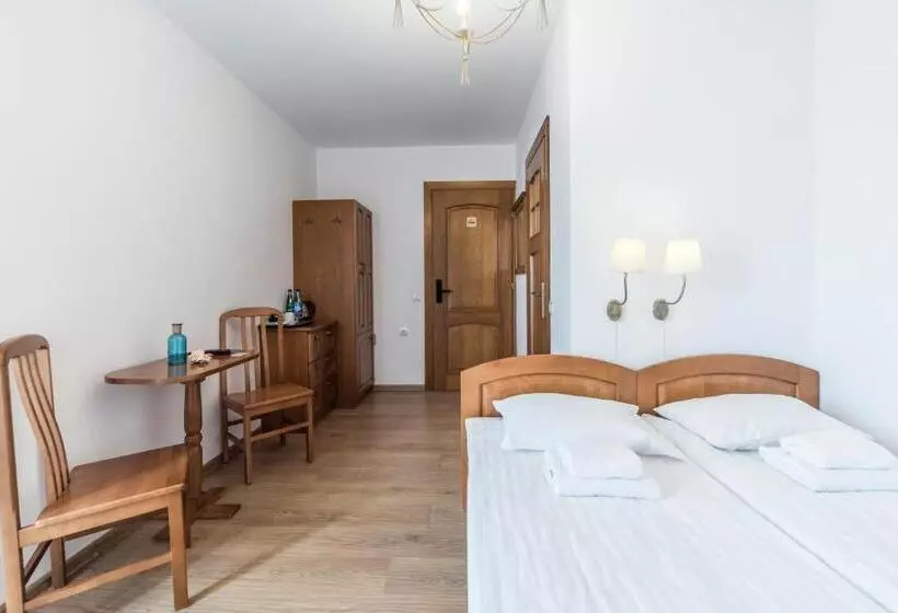 Aamiaismajoitus (B&B) Willa Bursztynowa