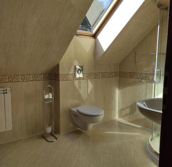 تختخواب و صبحانه Willa Leśna Polana