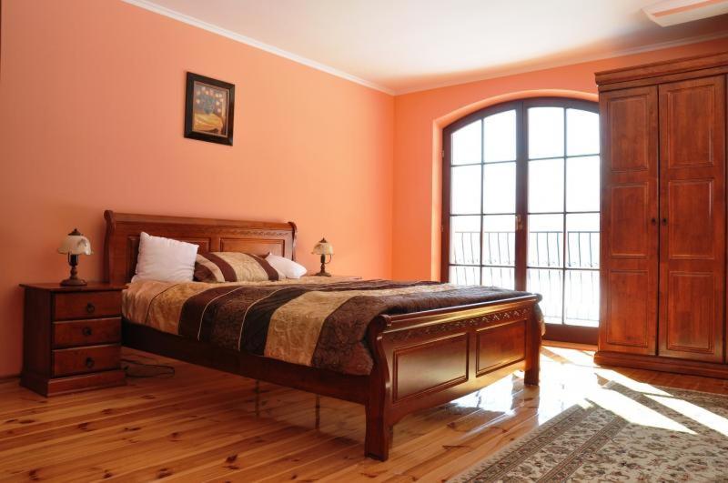 تختخواب و صبحانه Willa Leśna Polana