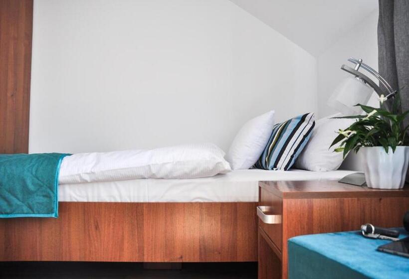 ベッドアンドブレックファースト Zajazd Dabie