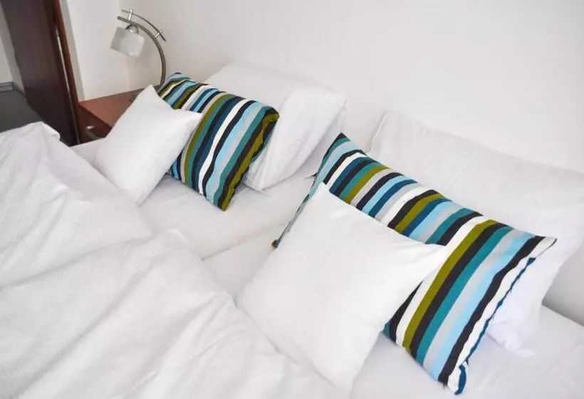 ベッドアンドブレックファースト Zajazd Dabie