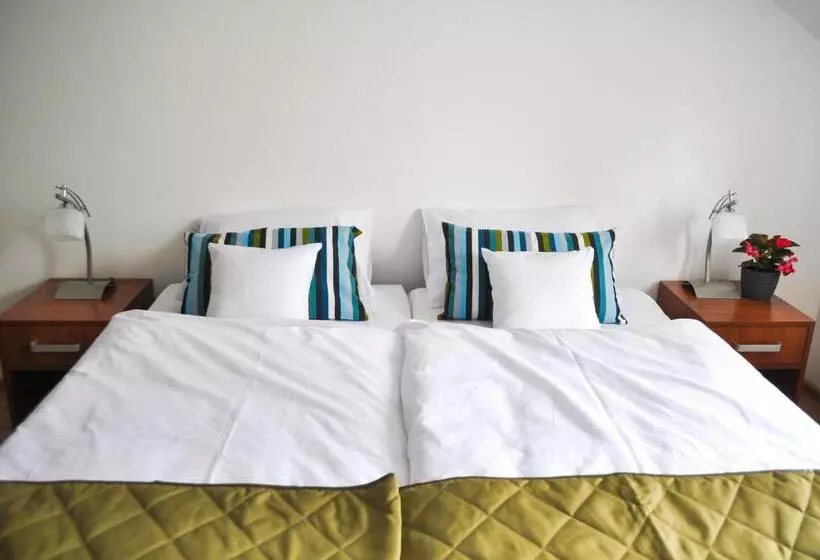 ベッドアンドブレックファースト Zajazd Dabie