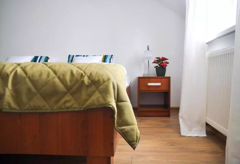 ベッドアンドブレックファースト Zajazd Dabie