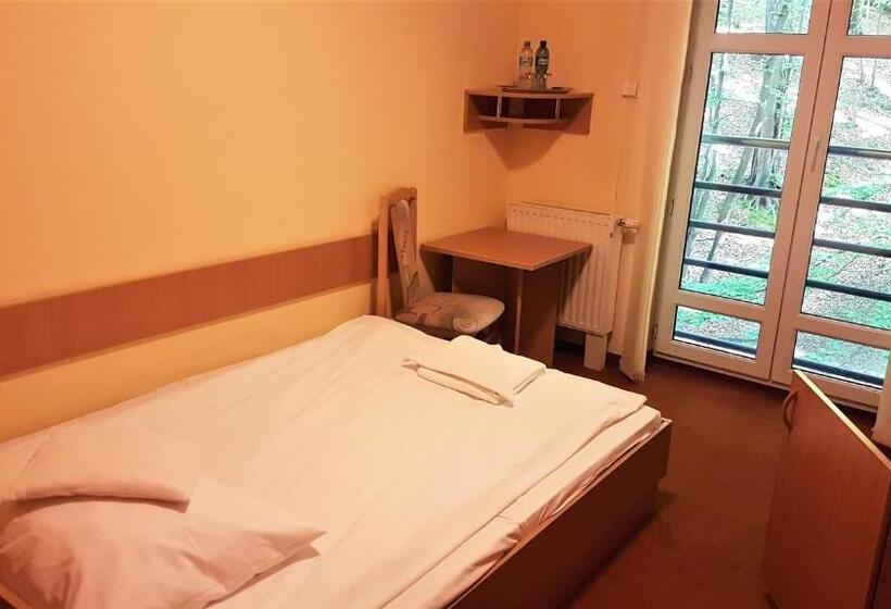 Hostel Leśny
