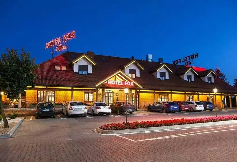 ホテル Fox