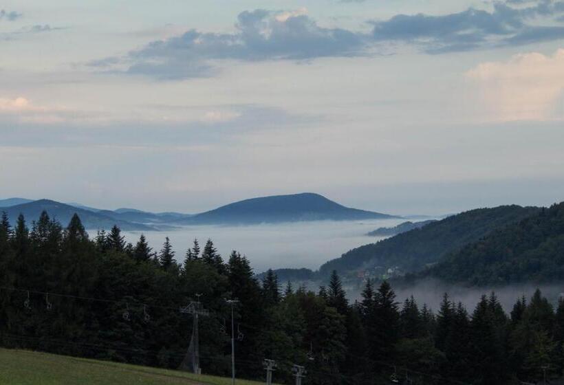 ホテル Lipowe Wzgórze Limanowa