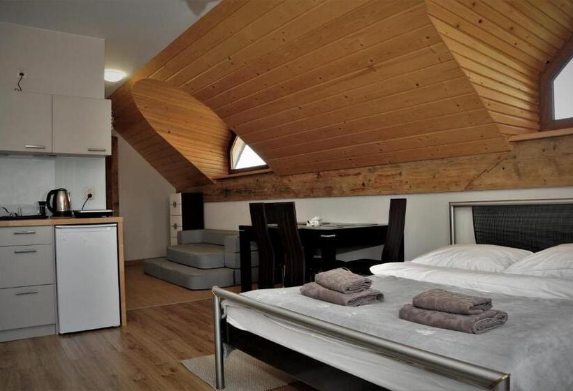 ホテル Lipowe Wzgórze Limanowa