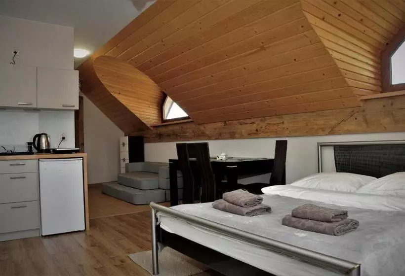 Hotelli Lipowe Wzgórze Limanowa