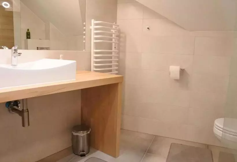 Hotelli Lipowe Wzgórze Limanowa