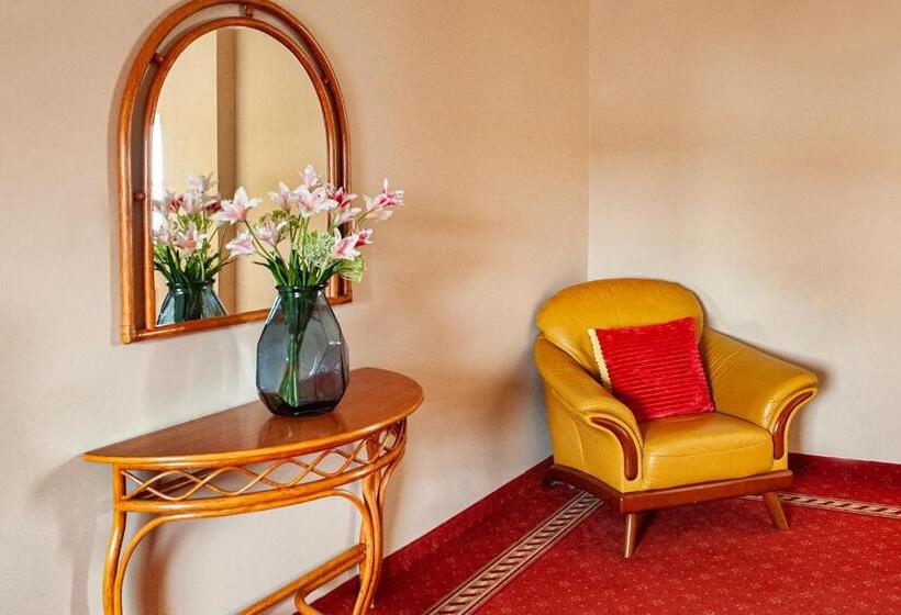 ホテル Spichlerz Lubawa