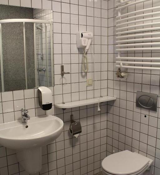 هتل Uroczysko Porszewice   Ośrodek Konferencyjno Rekolekcyjny Archidiecezji łódzkiej