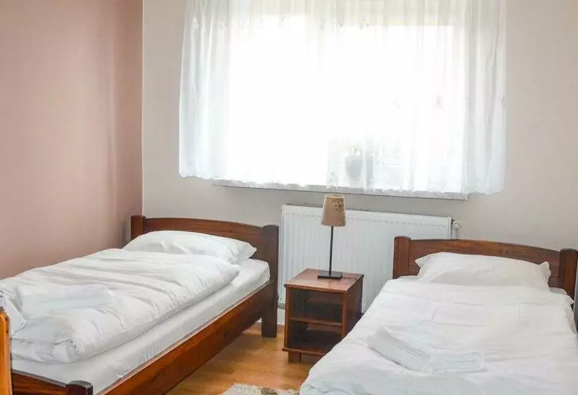 ホテル Zamkowa Noclegi Restauracja