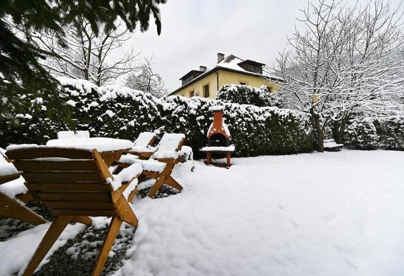 پانسیون Molonówka Guest House