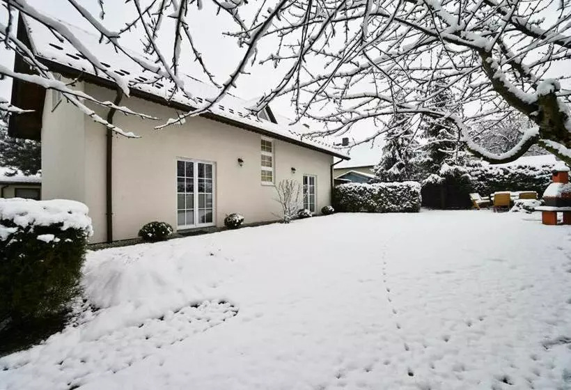ペンション Molonówka Guest House