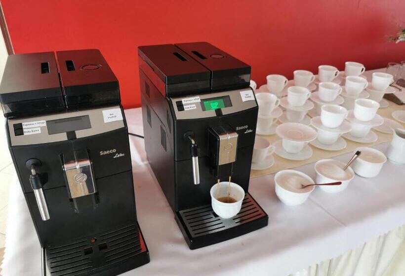 リゾートホテル Pałac Koronny Noclegi & Wypoczynek