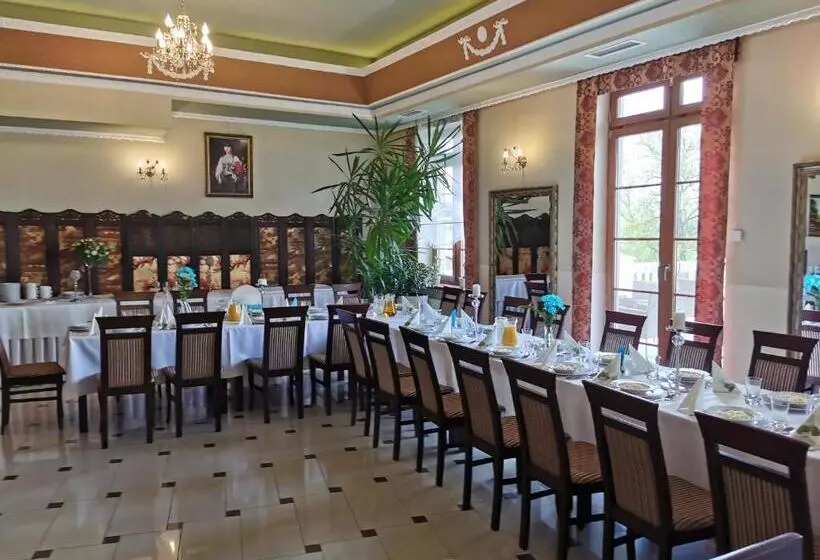 Lomakeskus Pałac Koronny Noclegi & Wypoczynek