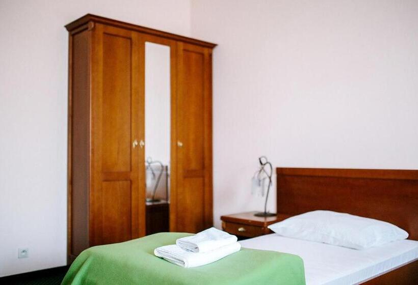 リゾートホテル Pałac Koronny Noclegi & Wypoczynek