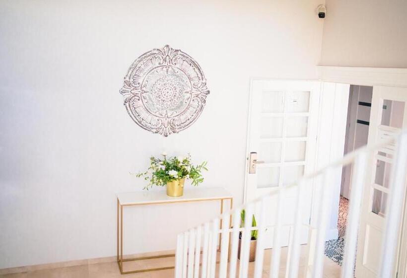 酒店 Restauracja Balton