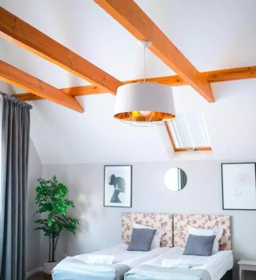 ホテル Restauracja Balton