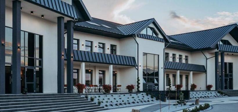 酒店 Restauracja Balton