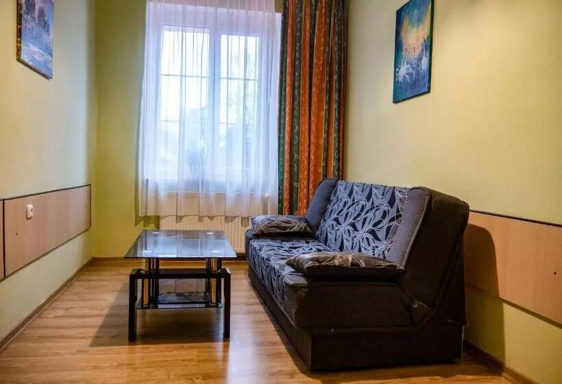 Aamiaismajoitus (B&B) Ani Konferencje Imprezy Wypoczynek