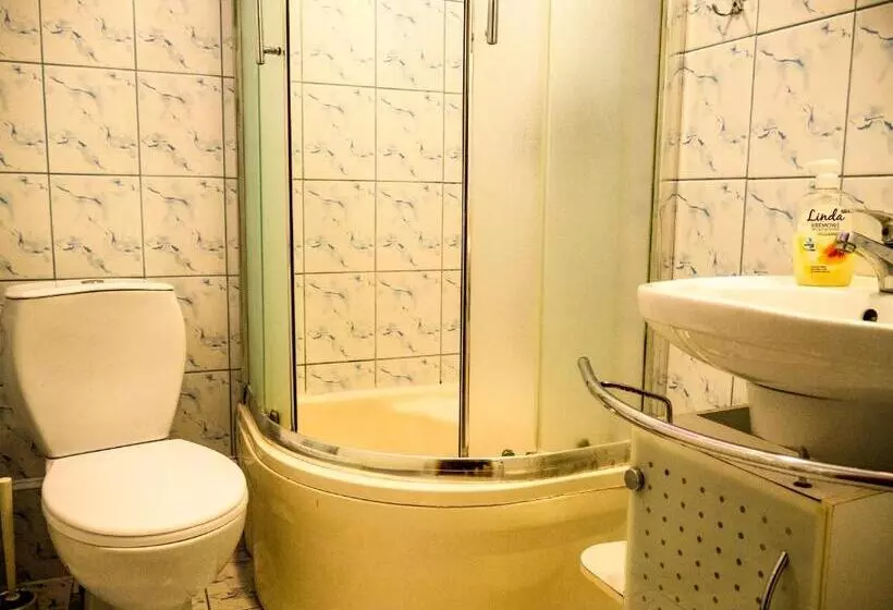 Aamiaismajoitus (B&B) Ani Konferencje Imprezy Wypoczynek