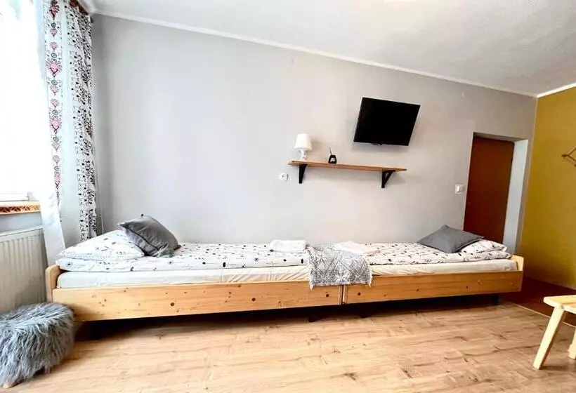 Aamiaismajoitus (B&B) Ceprówka Family Friendly
