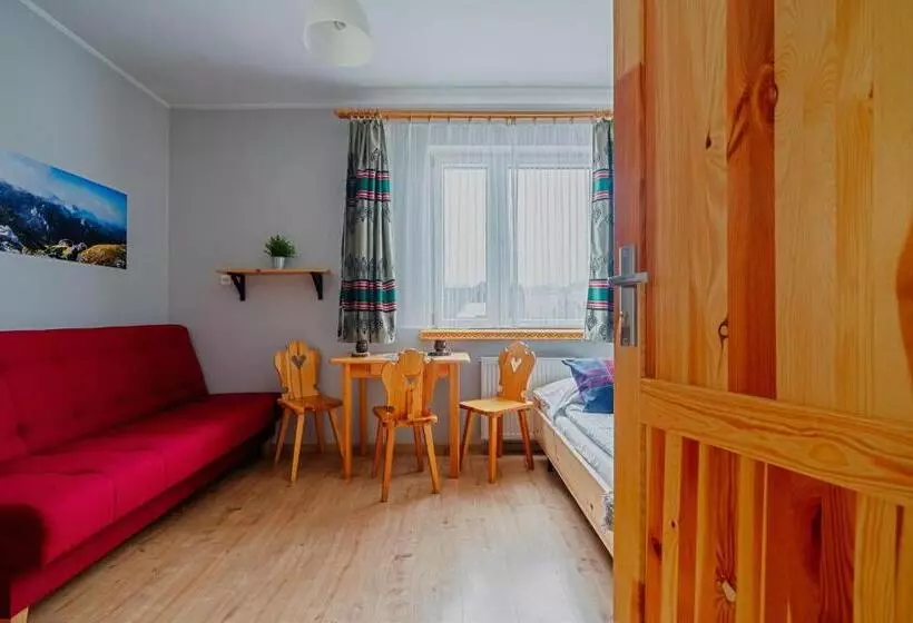 Aamiaismajoitus (B&B) Ceprówka Family Friendly