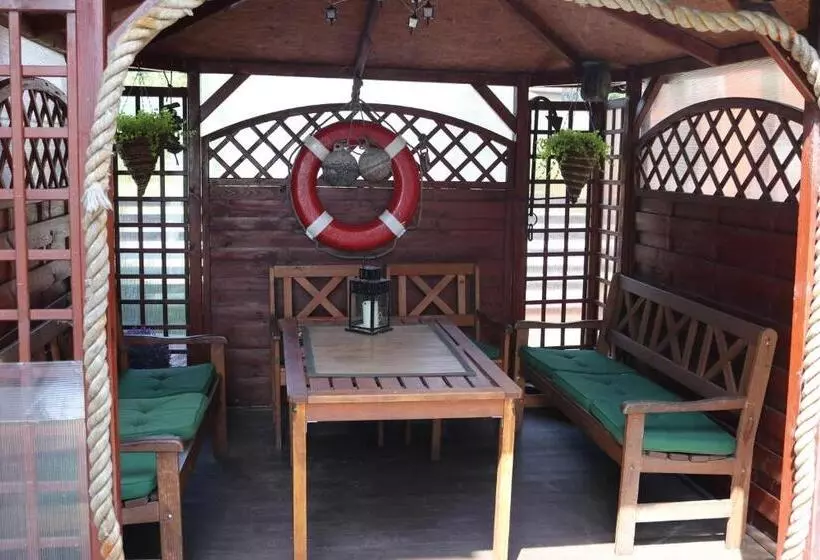 Aamiaismajoitus (B&B) Dom Wczasowy Dorja