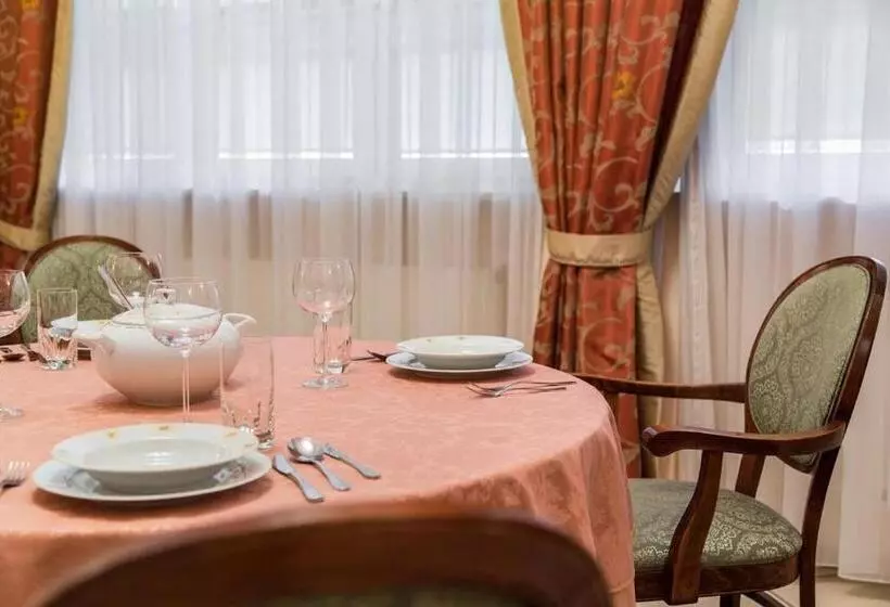 Aamiaismajoitus (B&B) Kompleks Restauracyjno Noclegowy Rubikon