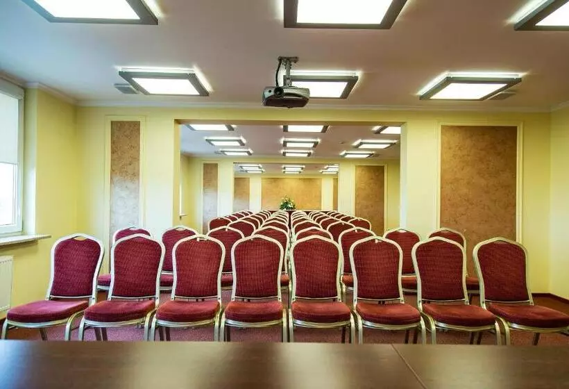 Aamiaismajoitus (B&B) Kompleks Restauracyjno Noclegowy Rubikon
