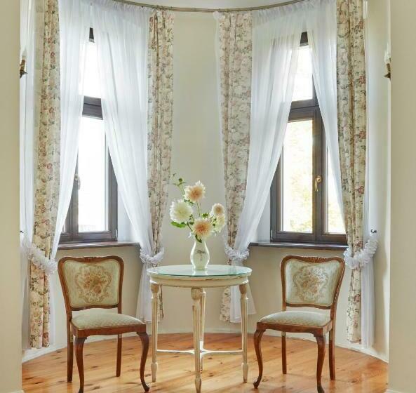 مبيت وإفطار Pałac W Orli   Pokoje, Restauracja