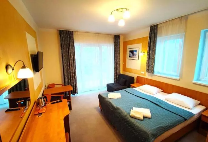 تختخواب و صبحانه Rezydencja 5 Dębów