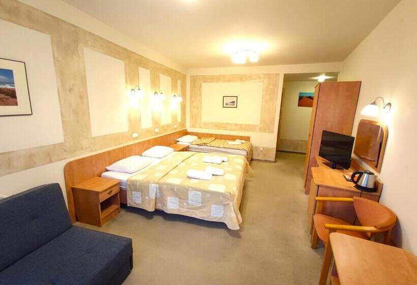 민박 Rezydencja 5 Dębów