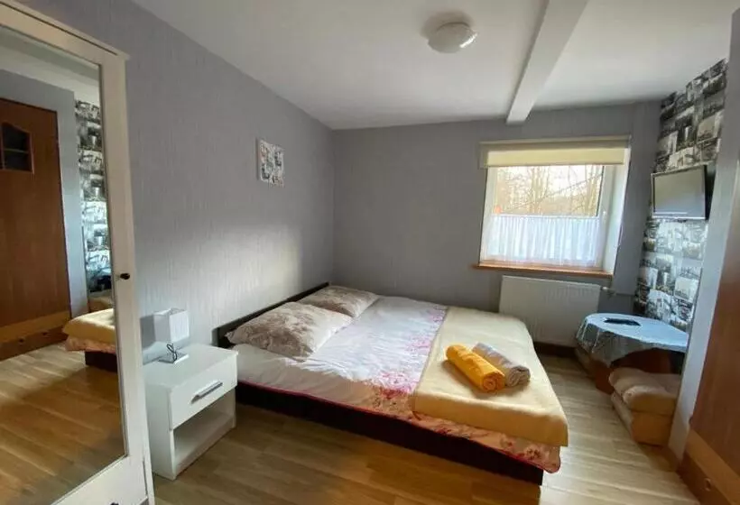 Aamiaismajoitus (B&B) Willa Justynka