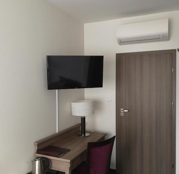 ベッドアンドブレックファースト Willa Medica