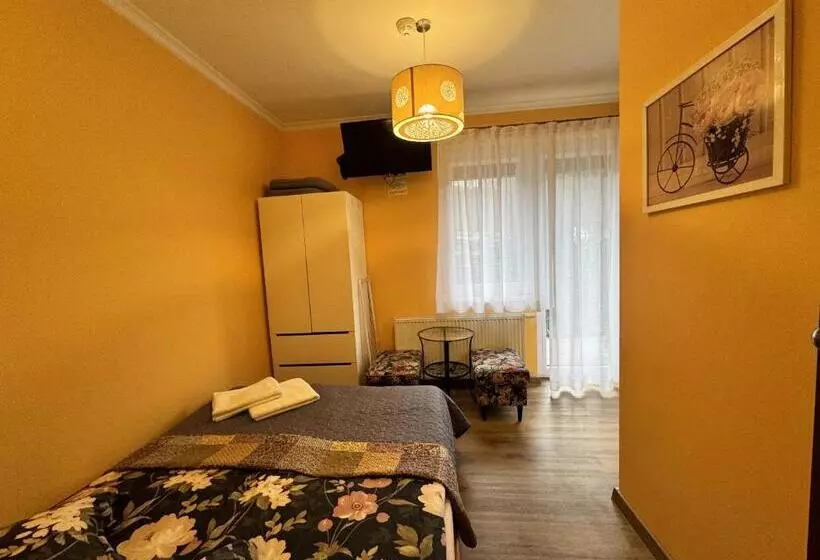 Aamiaismajoitus (B&B) Willa Pod Czantorią Spa Ustroń