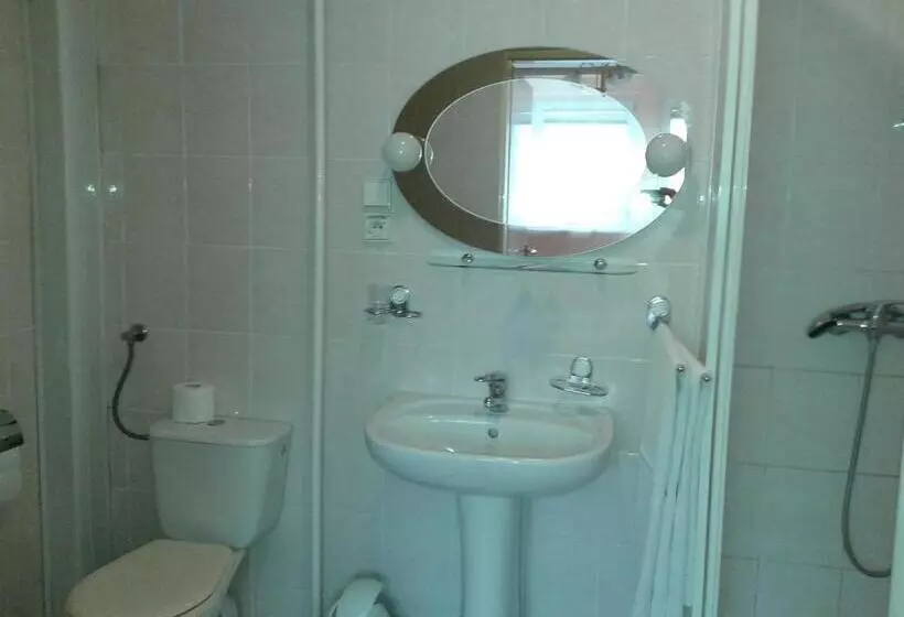 هتل Hostel Refleks