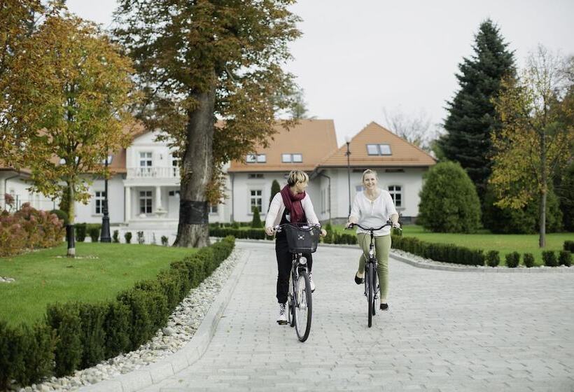 בית מלון כפרי Leśny Dwór