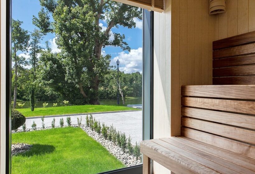 בית מלון כפרי Leśny Dwór